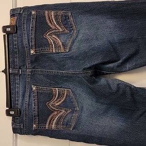 LEI Ashley Lowrise Slim Boot cut jeans size 13 Short